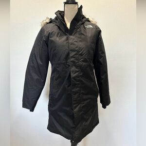 The North Face Girls Arctic Parka (size large 14/16) - waterproof - LIKE NEW